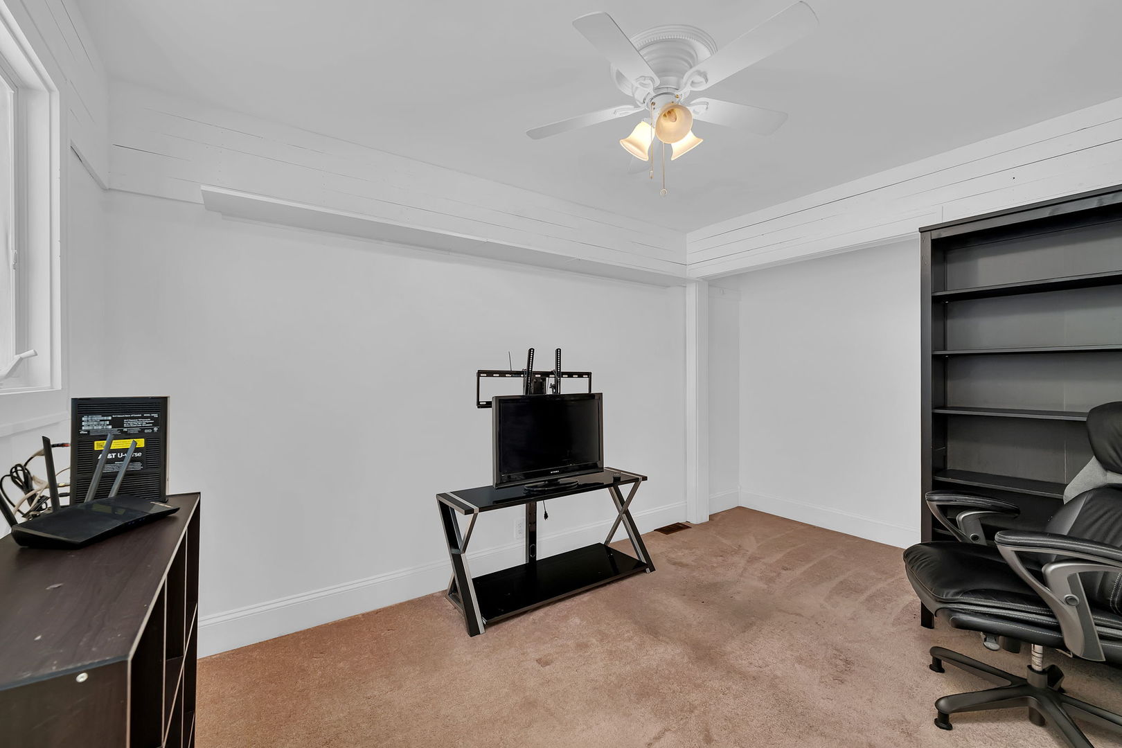 416 Hutchins Street, Joliet, IL 60435