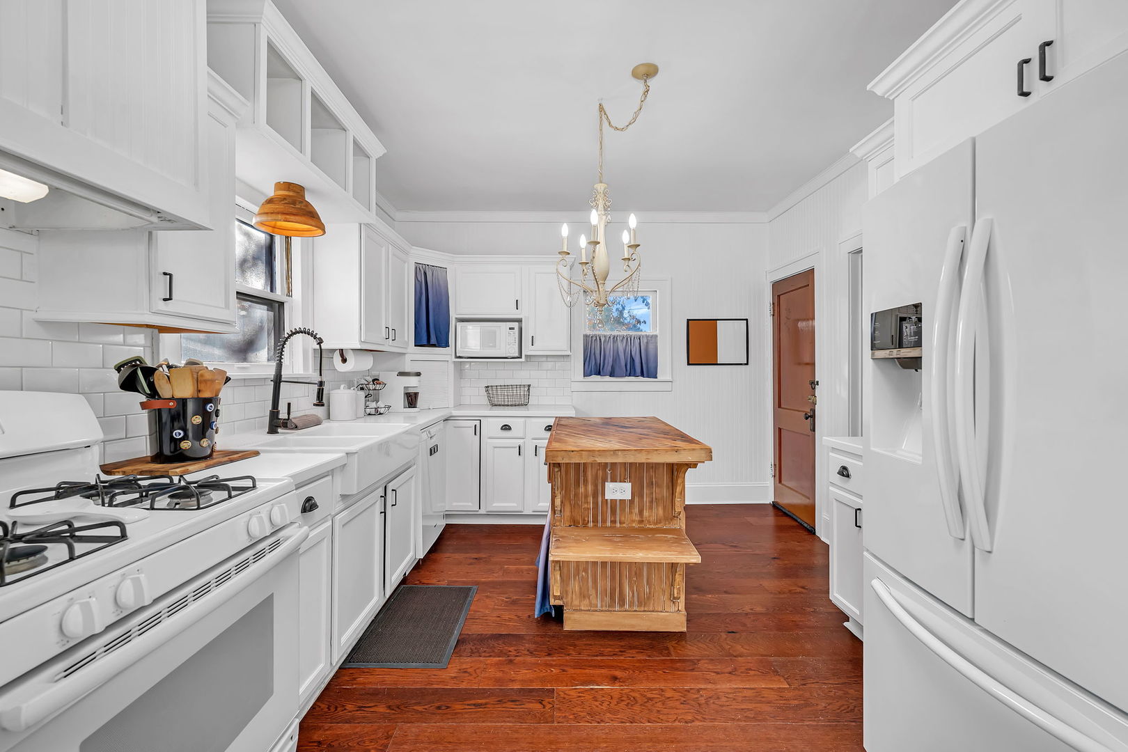 416 Hutchins Street, Joliet, IL 60435