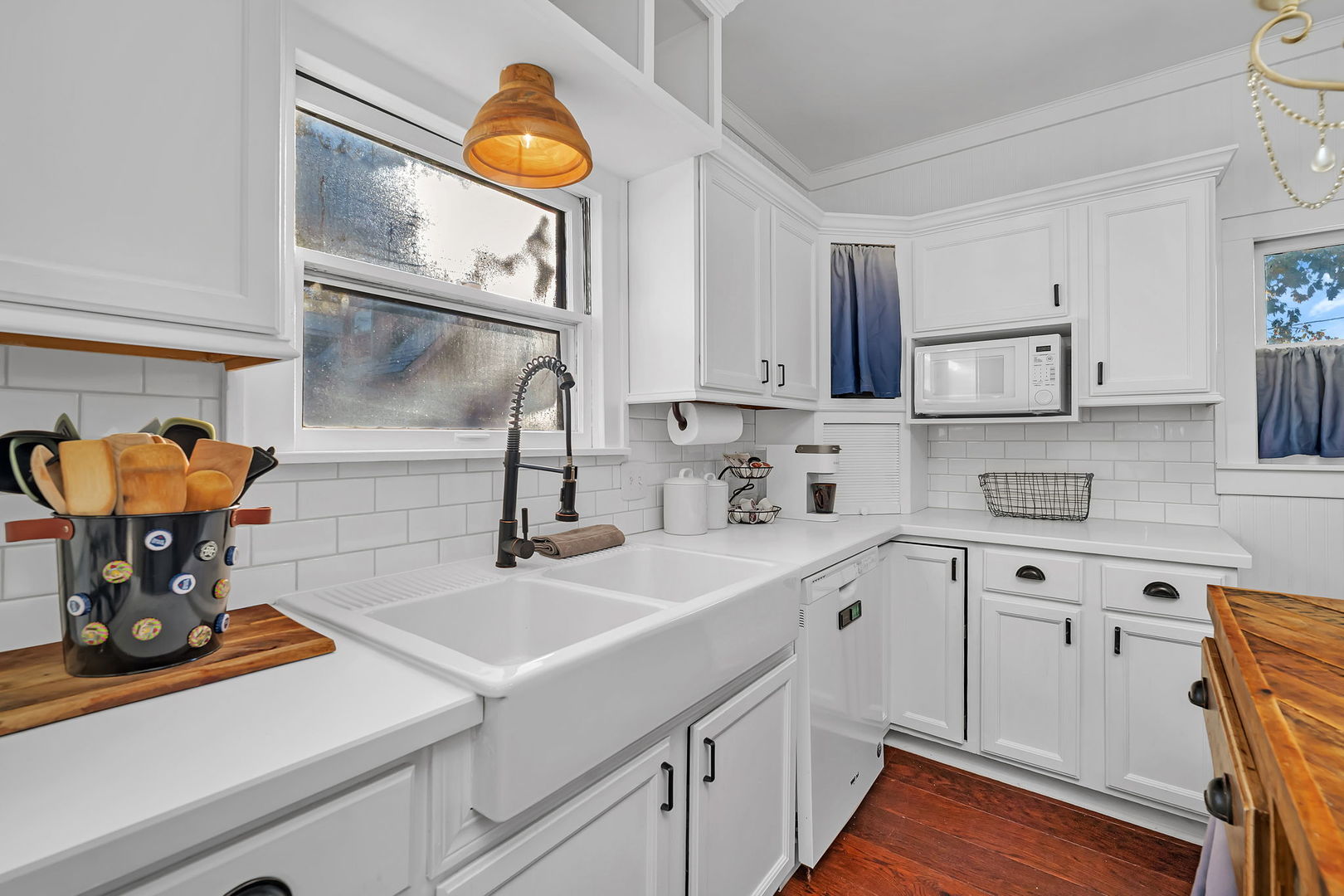 416 Hutchins Street, Joliet, IL 60435