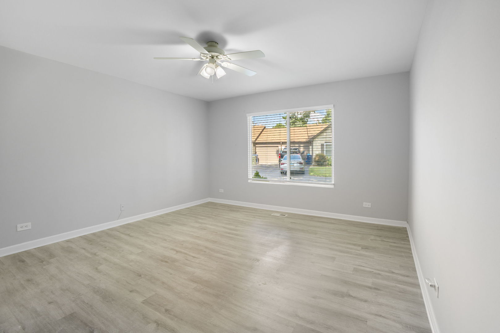 1817 Appaloosa Drive, Naperville, IL 60565