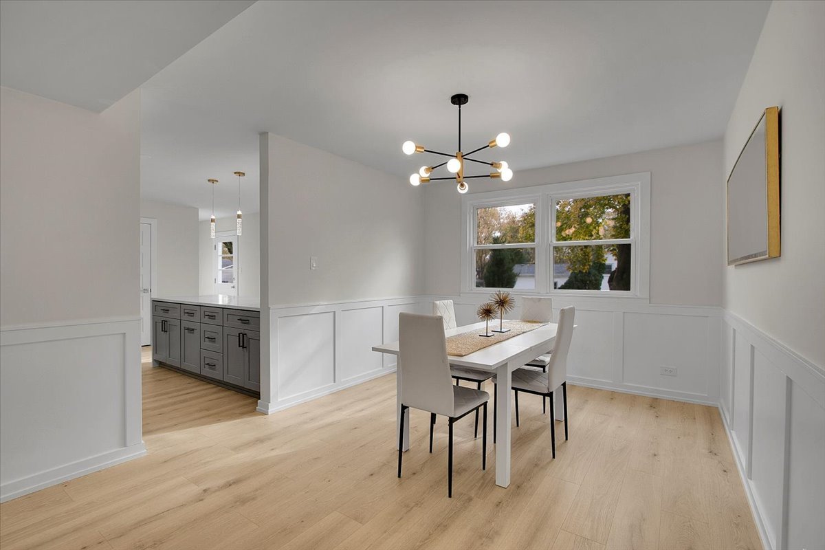 1109 71st Street, Darien, IL 60561