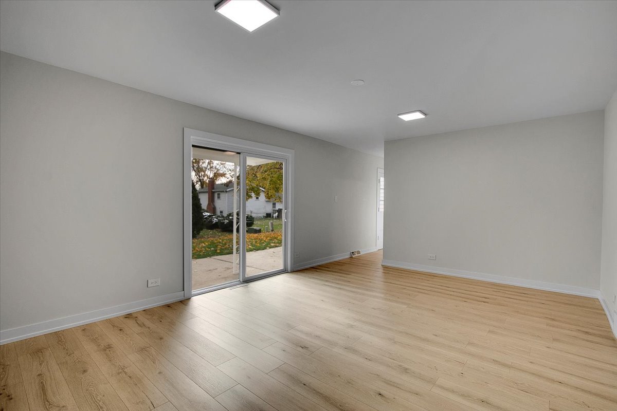 1109 71st Street, Darien, IL 60561