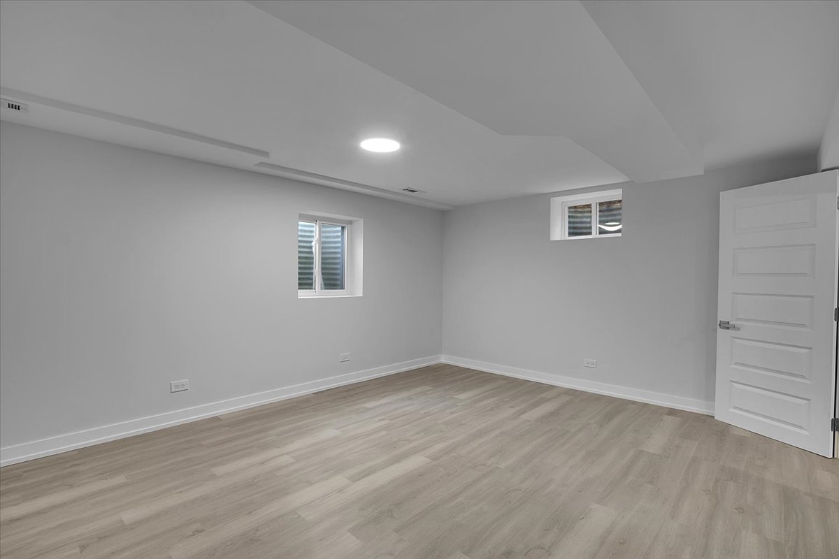 1109 71st Street, Darien, IL 60561