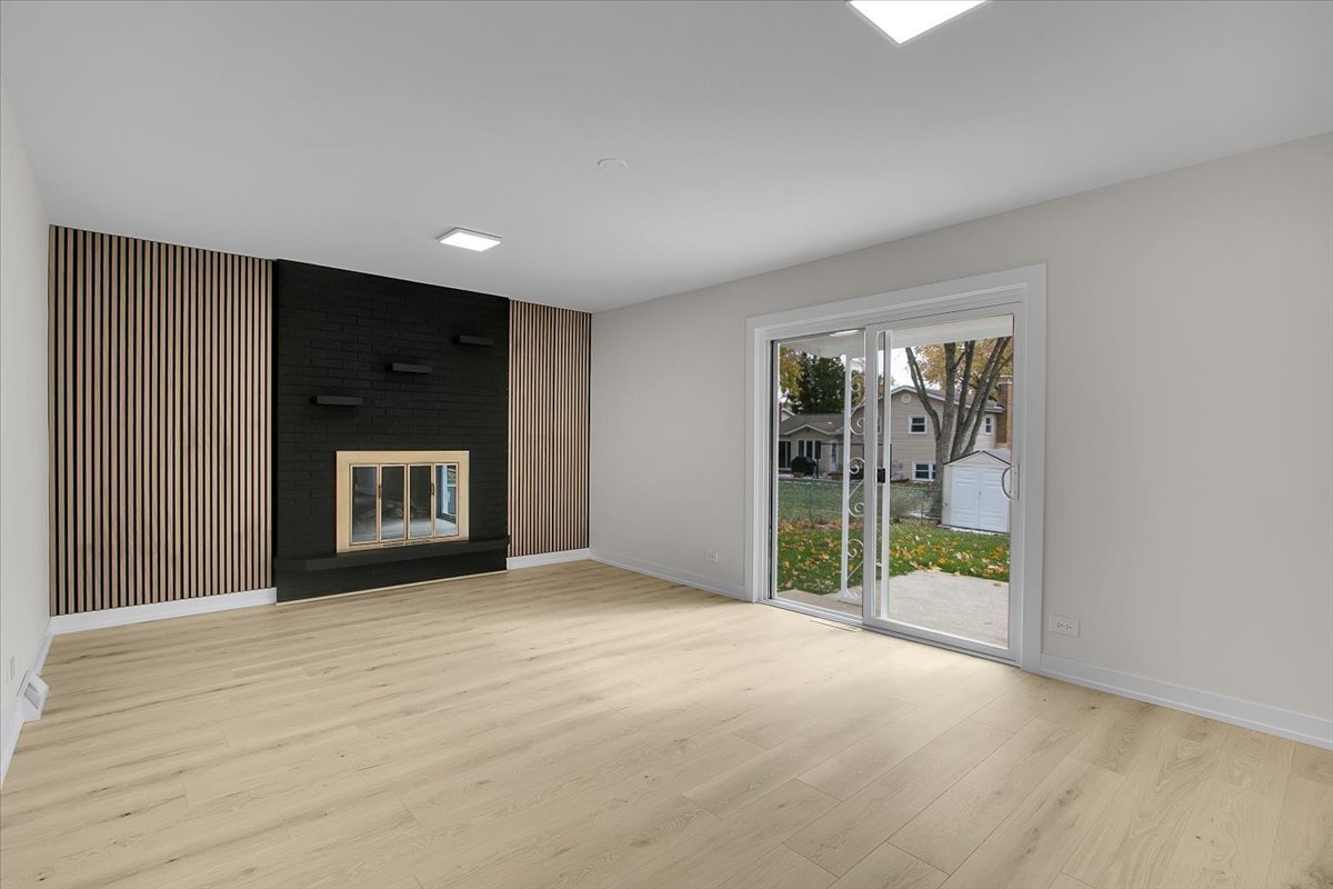 1109 71st Street, Darien, IL 60561