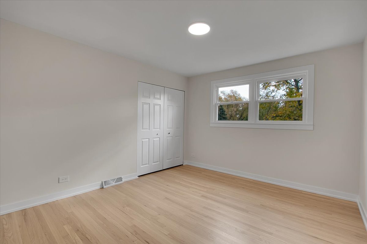 1109 71st Street, Darien, IL 60561