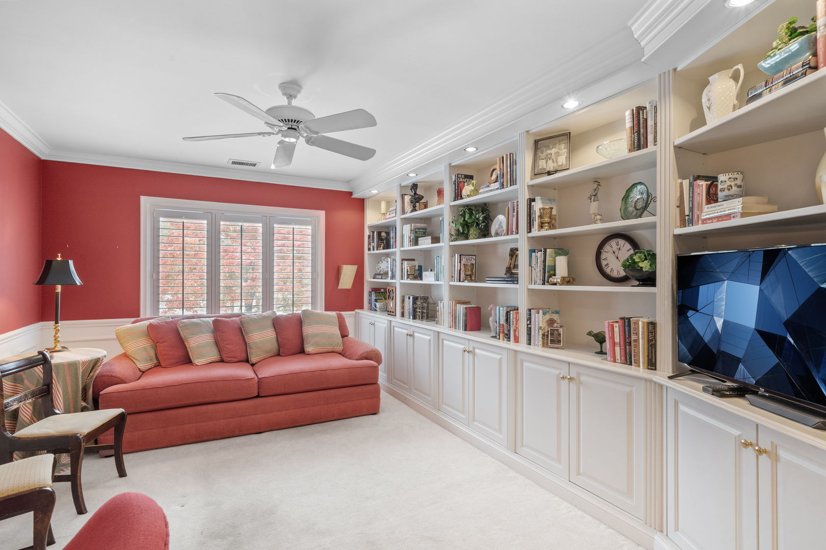 3 Oak Brook Club Drive #E207, Oak Brook, IL 60523