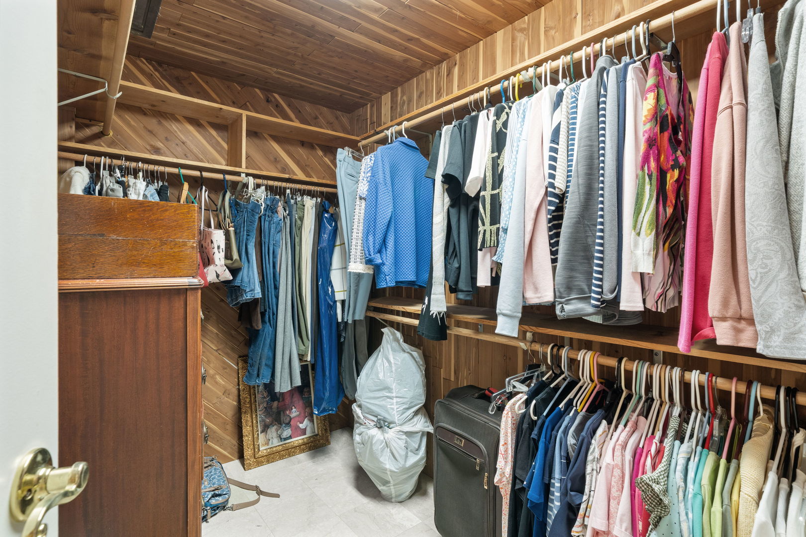 3 Oak Brook Club Drive #E207, Oak Brook, IL 60523