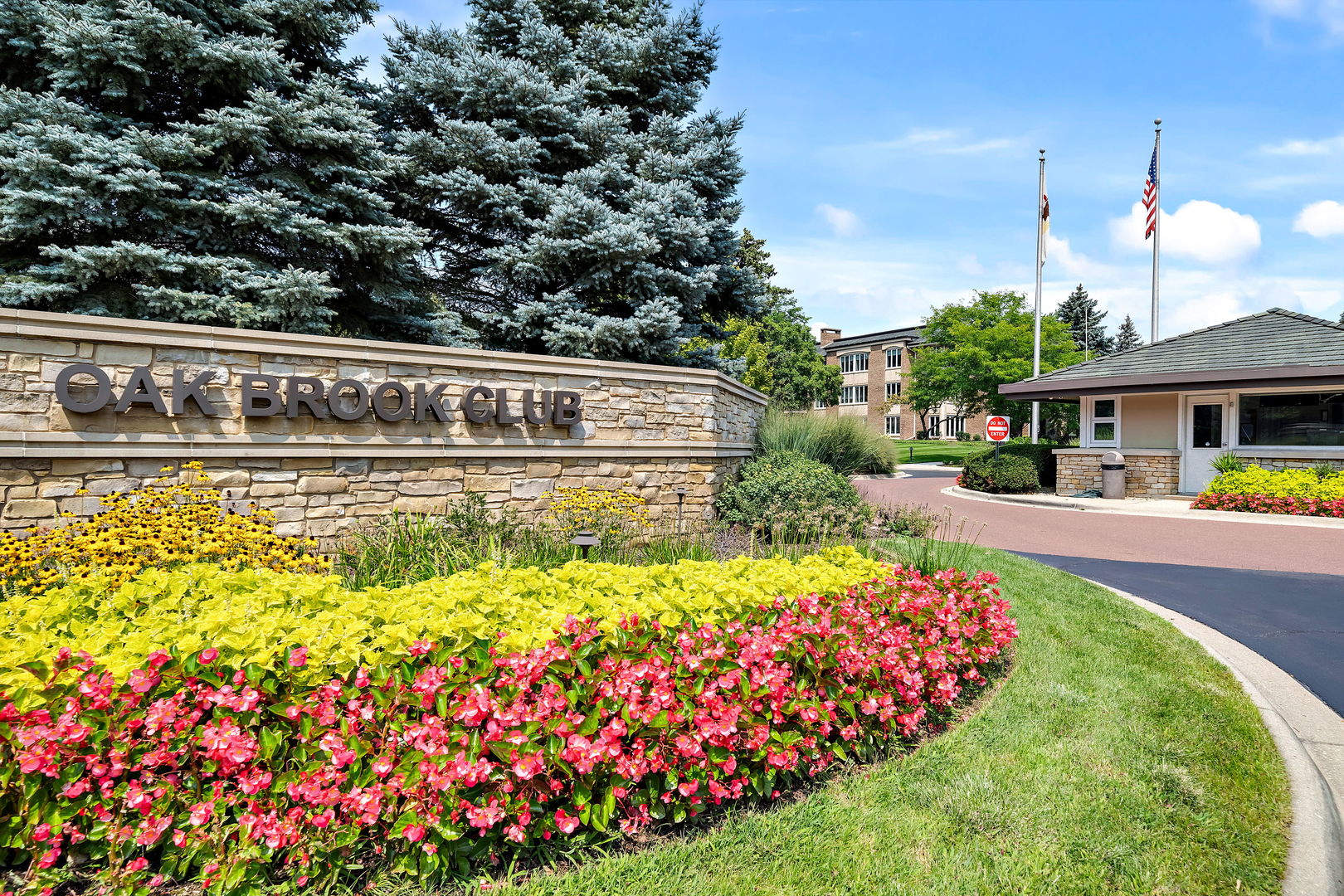 3 Oak Brook Club Drive #E207, Oak Brook, IL 60523