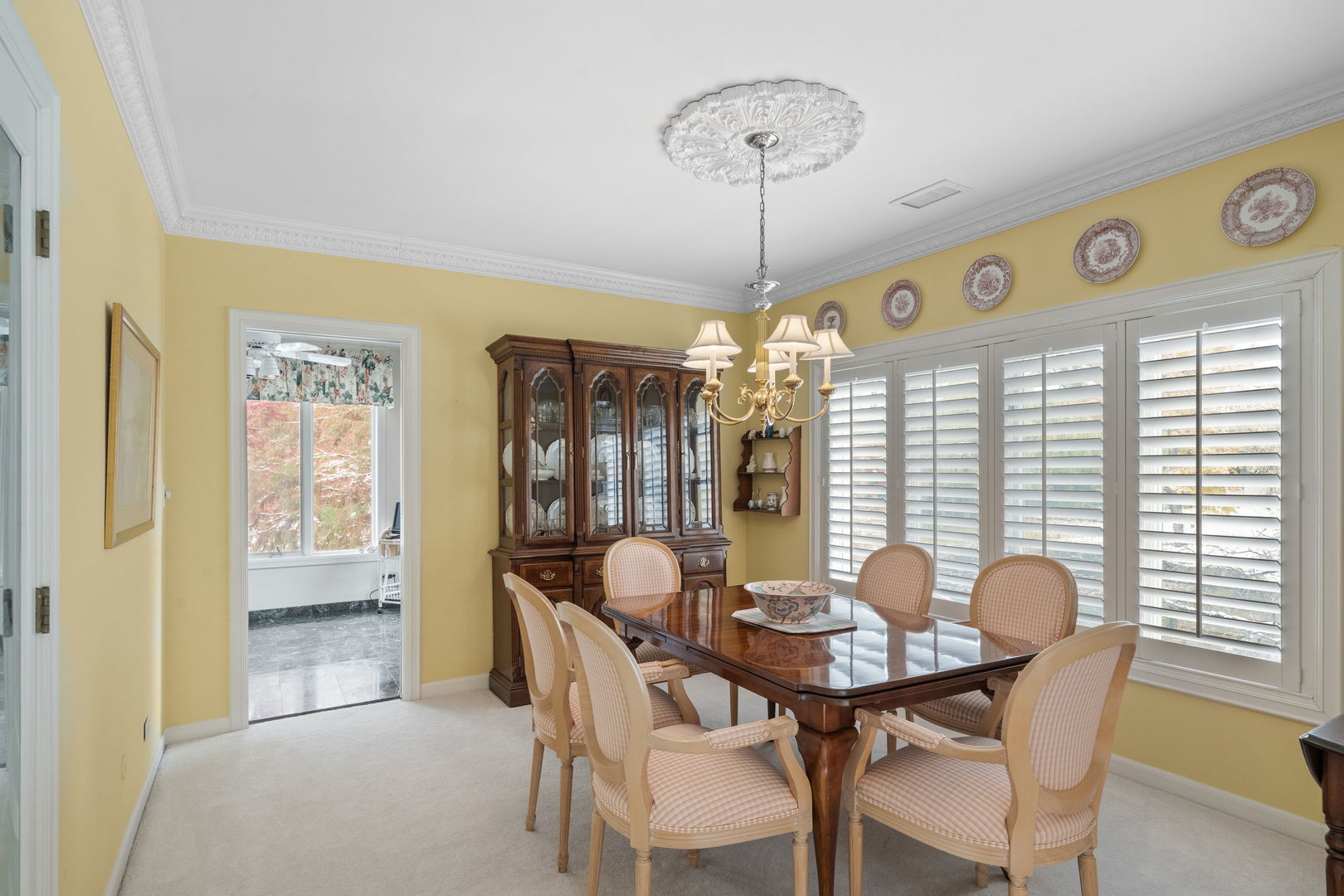 3 Oak Brook Club Drive #E207, Oak Brook, IL 60523