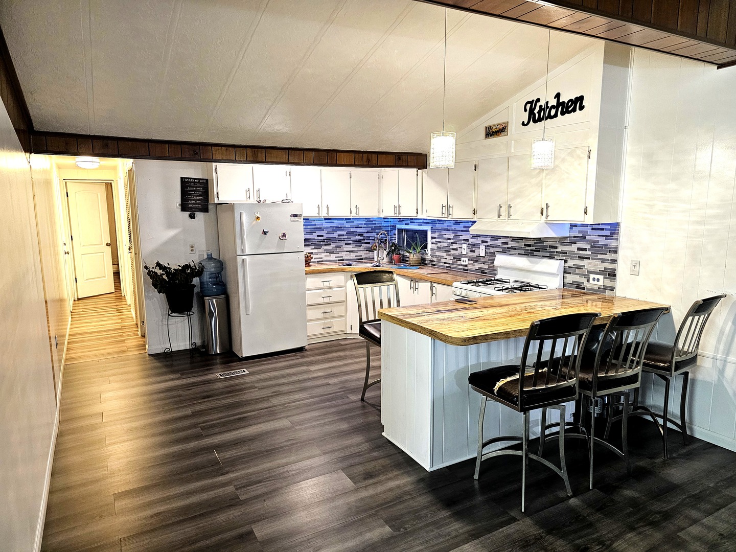 118 Nina Lane, Bartlett, IL 60103