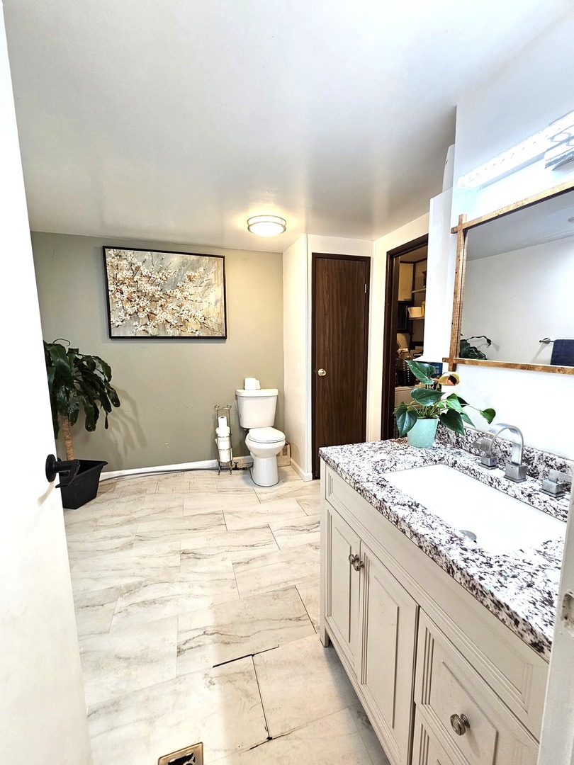 118 Nina Lane, Bartlett, IL 60103