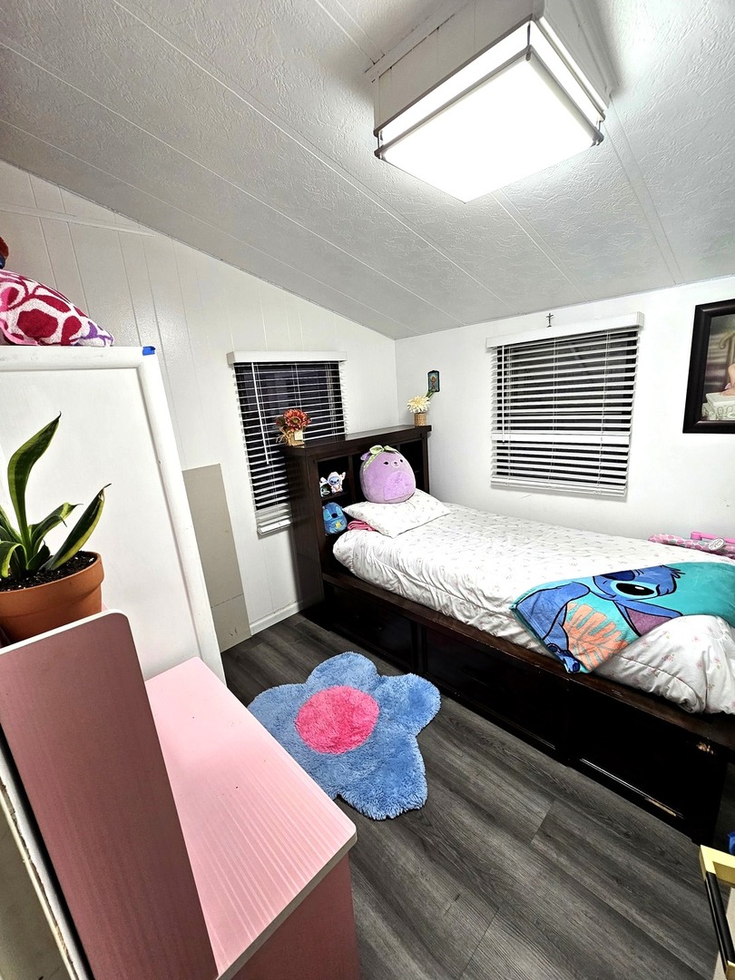 118 Nina Lane, Bartlett, IL 60103