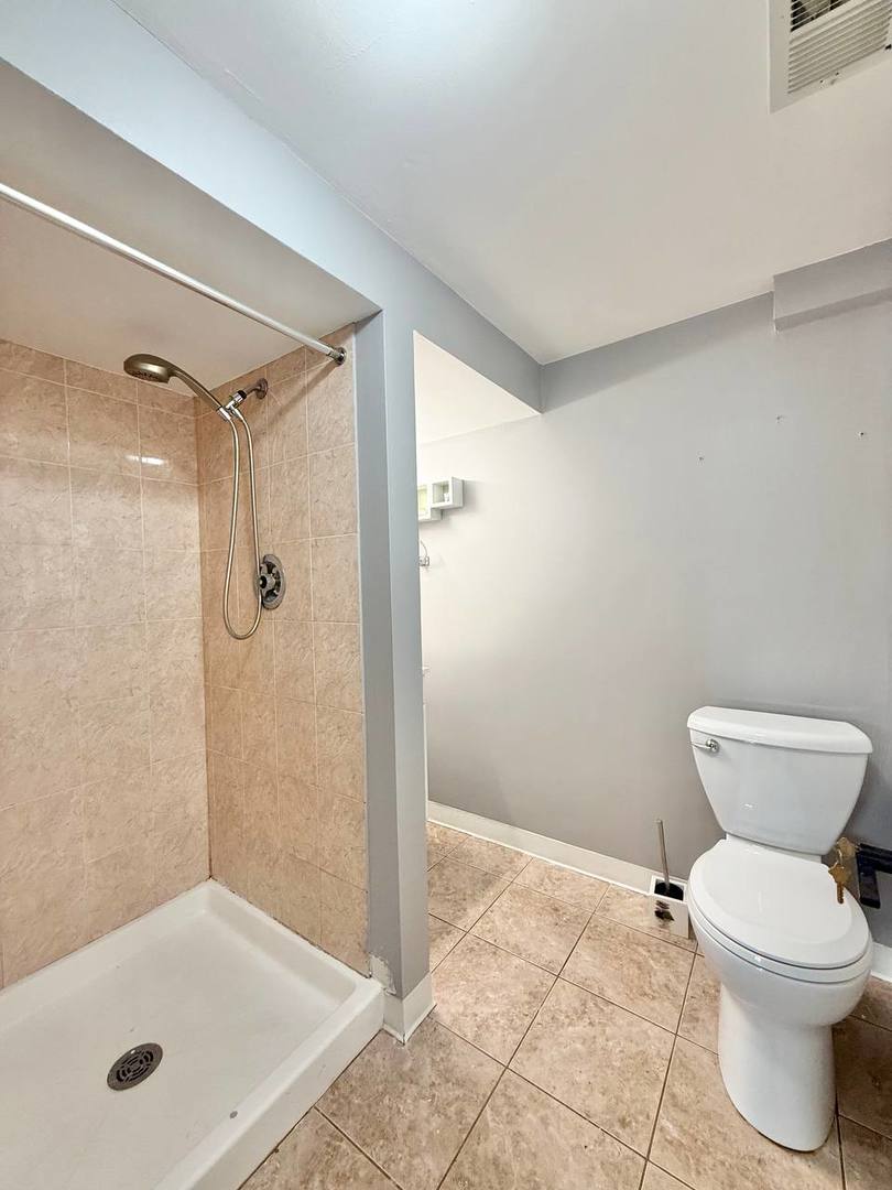 3 Catalpa Court, Woodridge, IL 60517