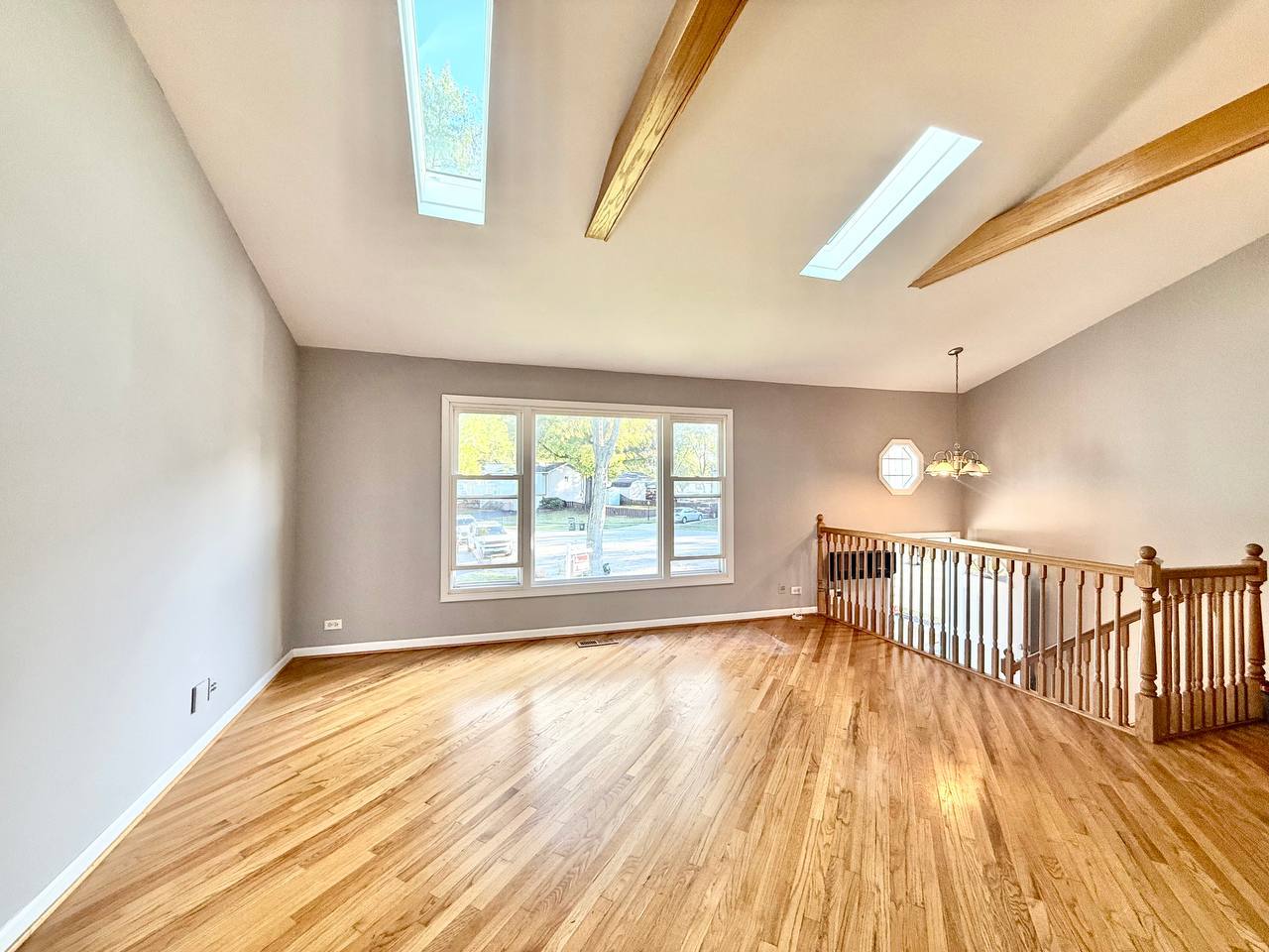 3 Catalpa Court, Woodridge, IL 60517