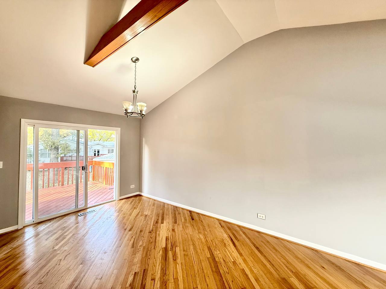 3 Catalpa Court, Woodridge, IL 60517