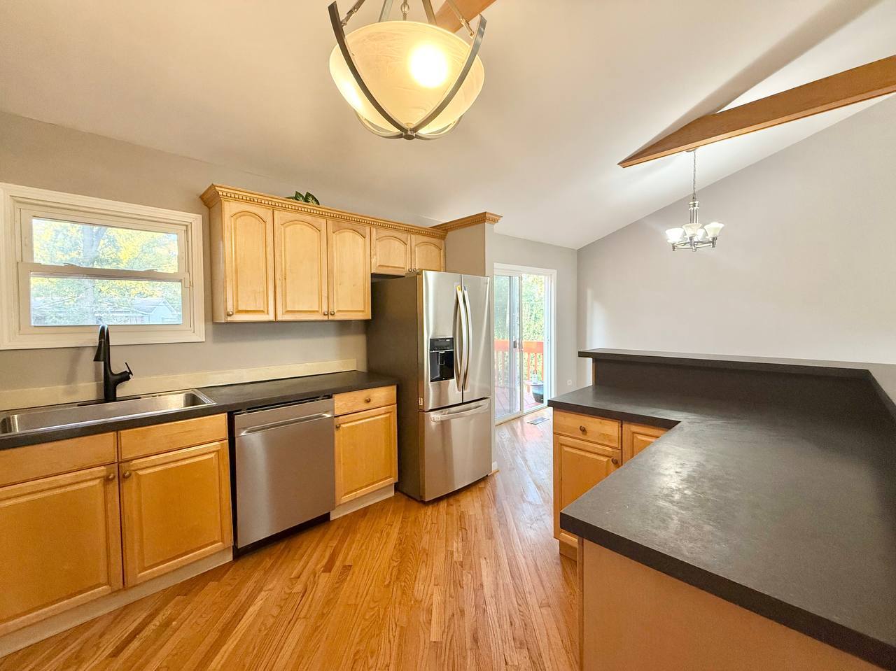 3 Catalpa Court, Woodridge, IL 60517