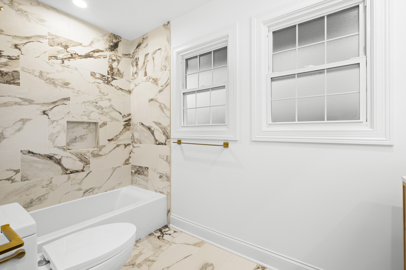 1410 Berkley Court, Deerfield, IL 60015