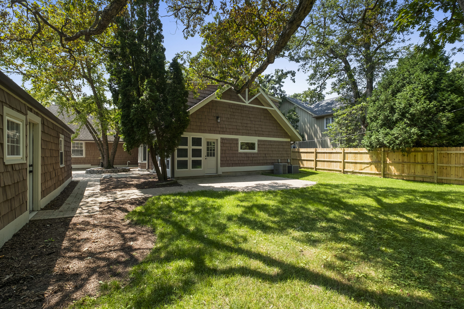 1410 Berkley Court, Deerfield, IL 60015