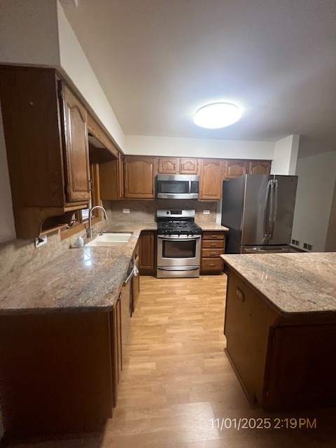 60 W Tam O Shanter Drive, Crete, IL 60417