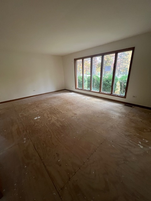 60 W Tam O Shanter Drive, Crete, IL 60417