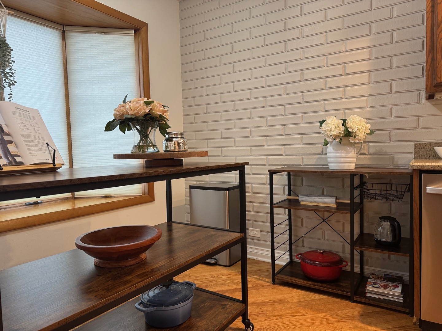 607 S Carol Lane, Mount Prospect, IL 60056