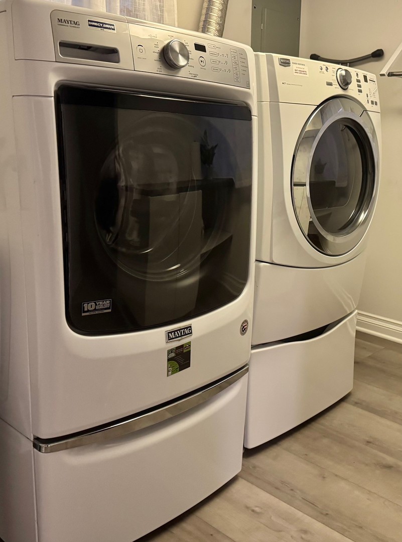 607 S Carol Lane, Mount Prospect, IL 60056