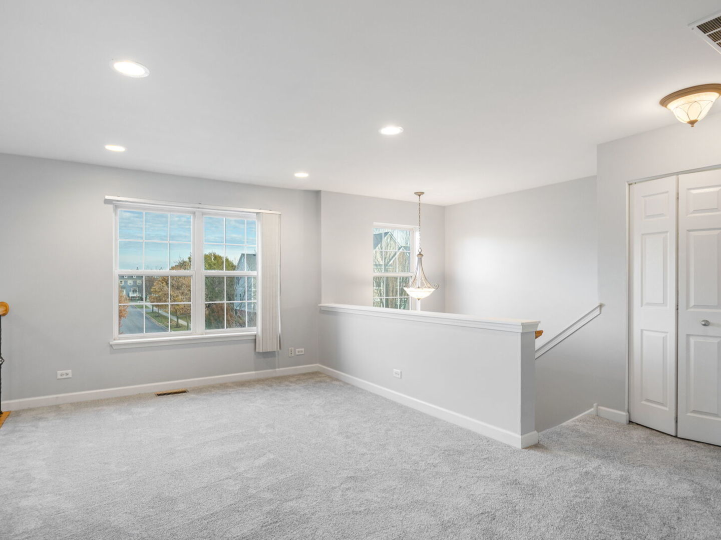 1119 Orangery Court, Carol Stream, IL 60188