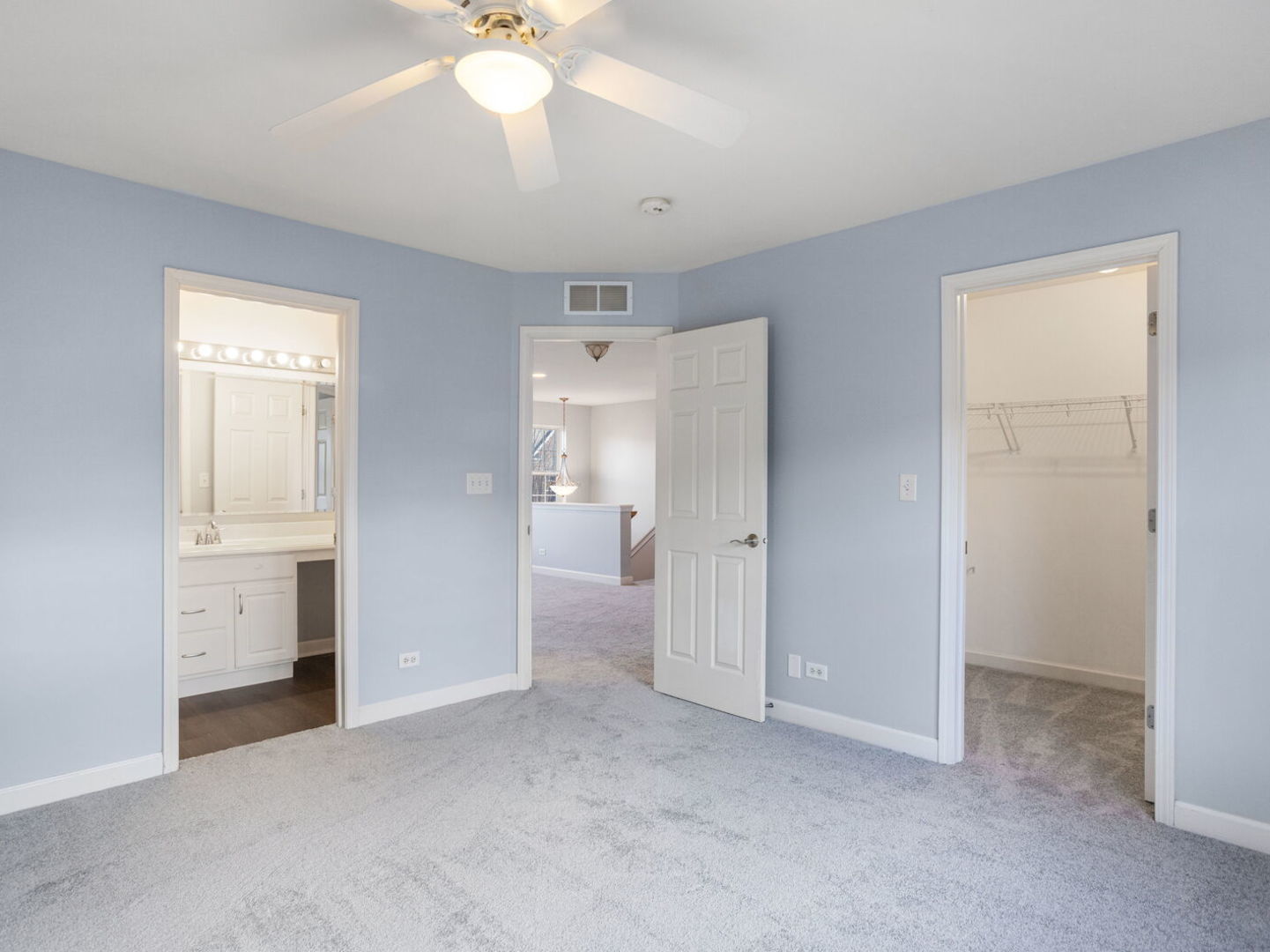 1119 Orangery Court, Carol Stream, IL 60188