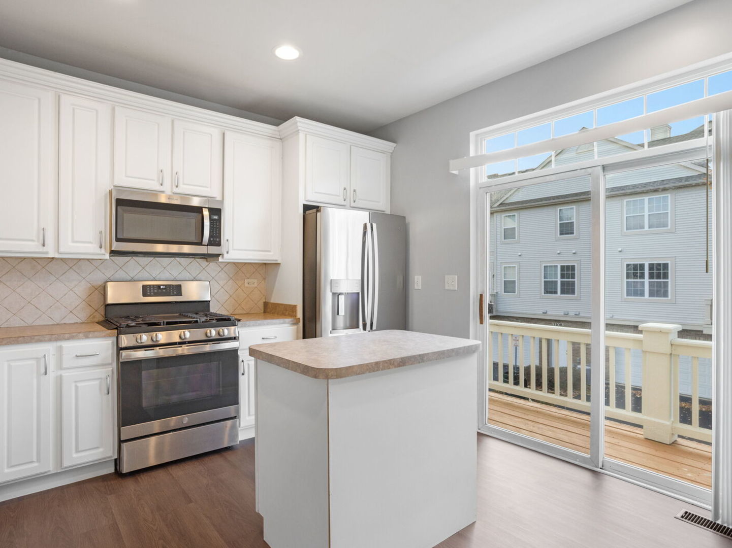 1119 Orangery Court, Carol Stream, IL 60188