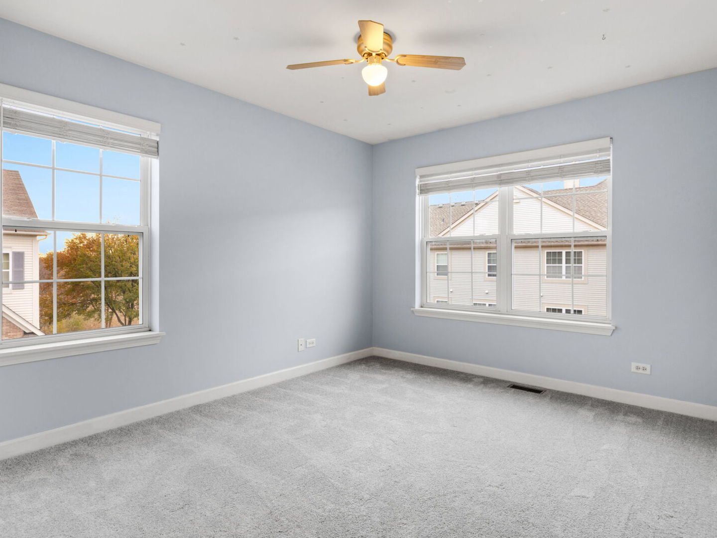 1119 Orangery Court, Carol Stream, IL 60188