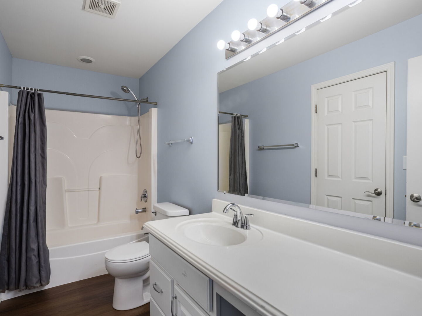 1119 Orangery Court, Carol Stream, IL 60188