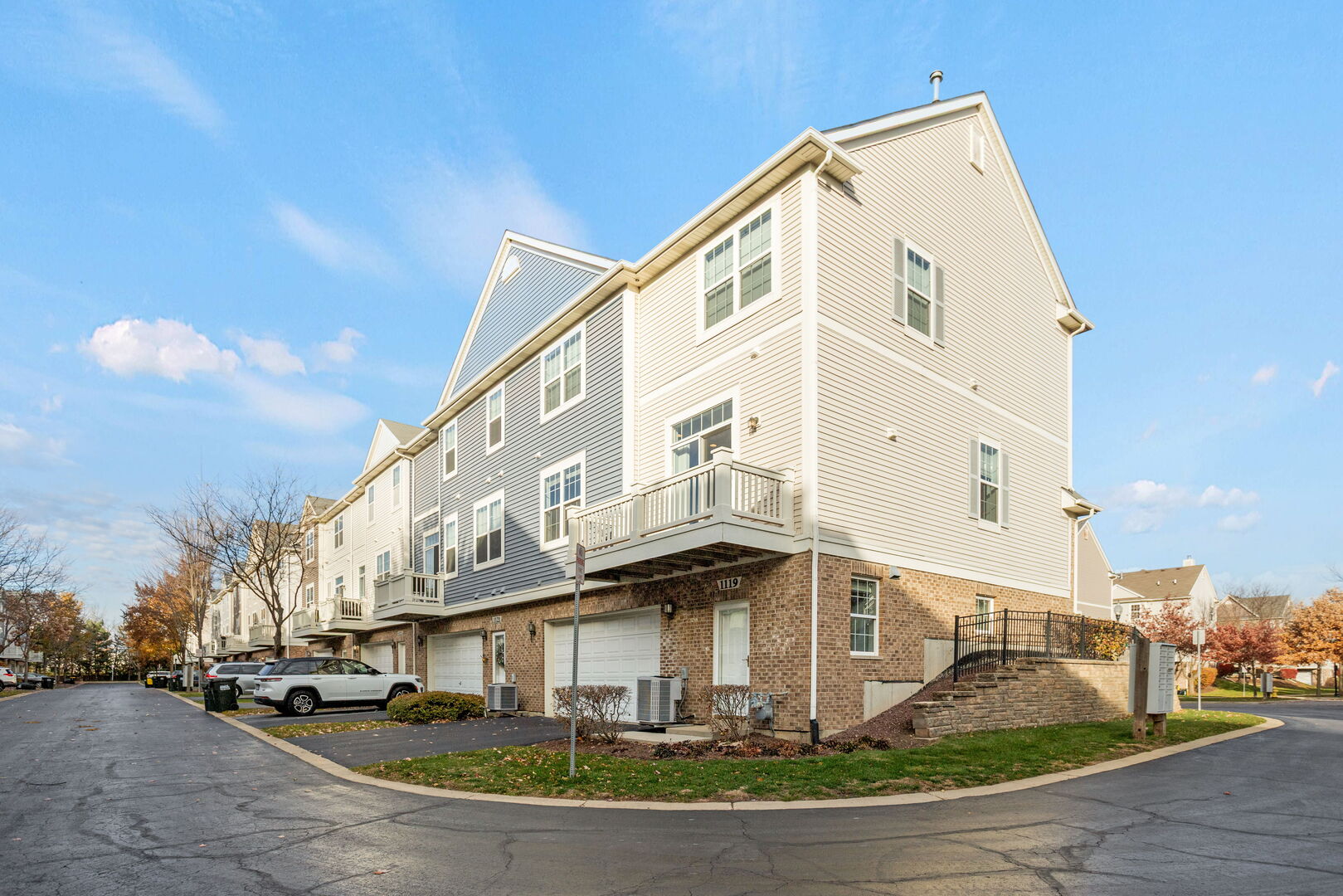 1119 Orangery Court, Carol Stream, IL 60188