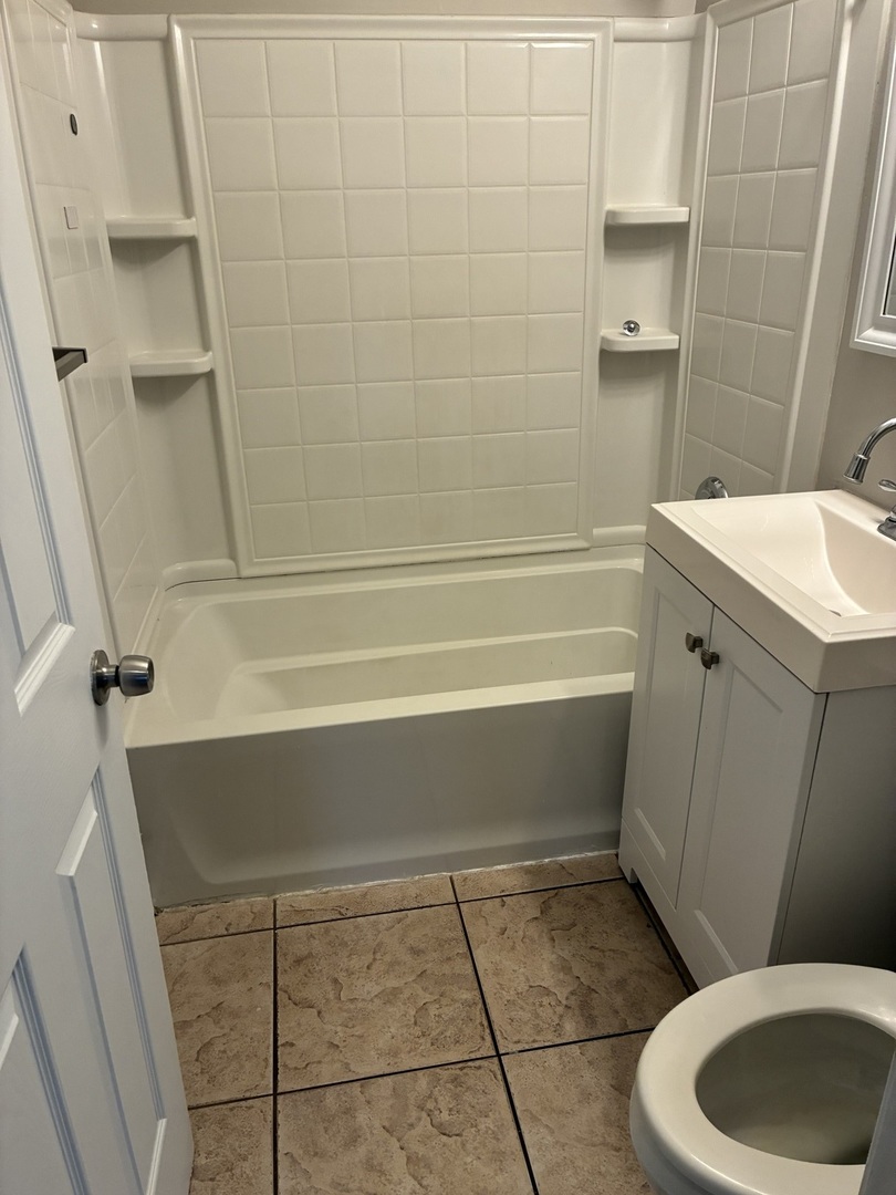 11903 S Laramie Avenue, Alsip, IL 60803