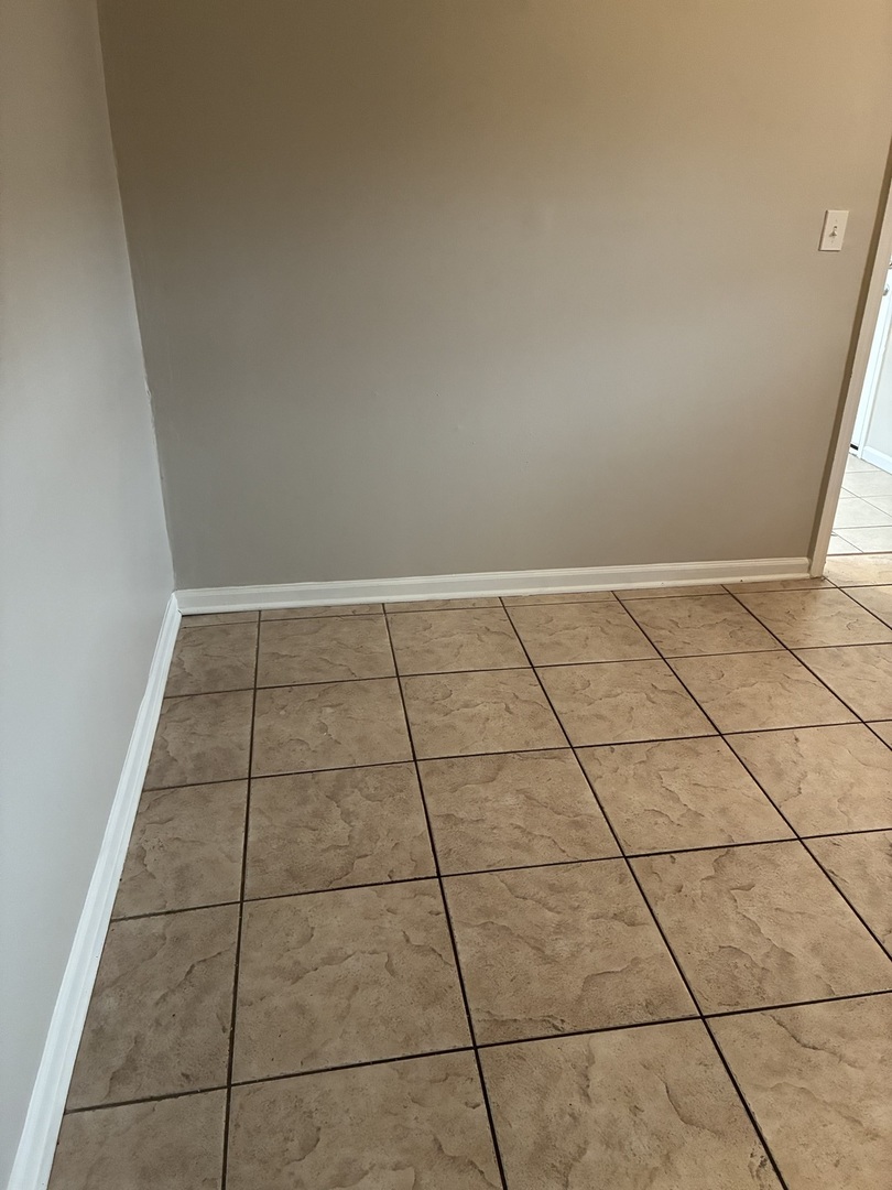 11903 S Laramie Avenue, Alsip, IL 60803