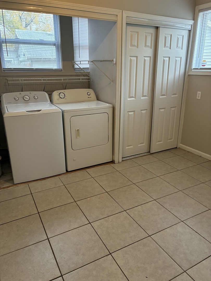 11903 S Laramie Avenue, Alsip, IL 60803