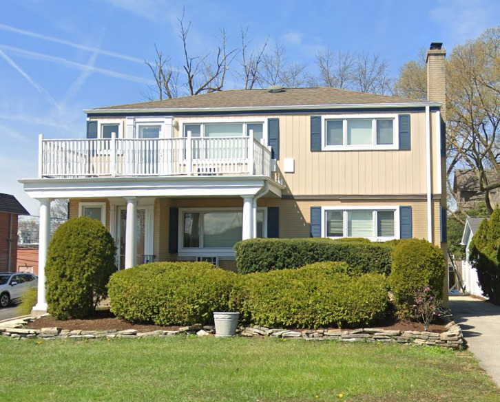 4386 Woodland Avenue, Western Springs, IL 60558