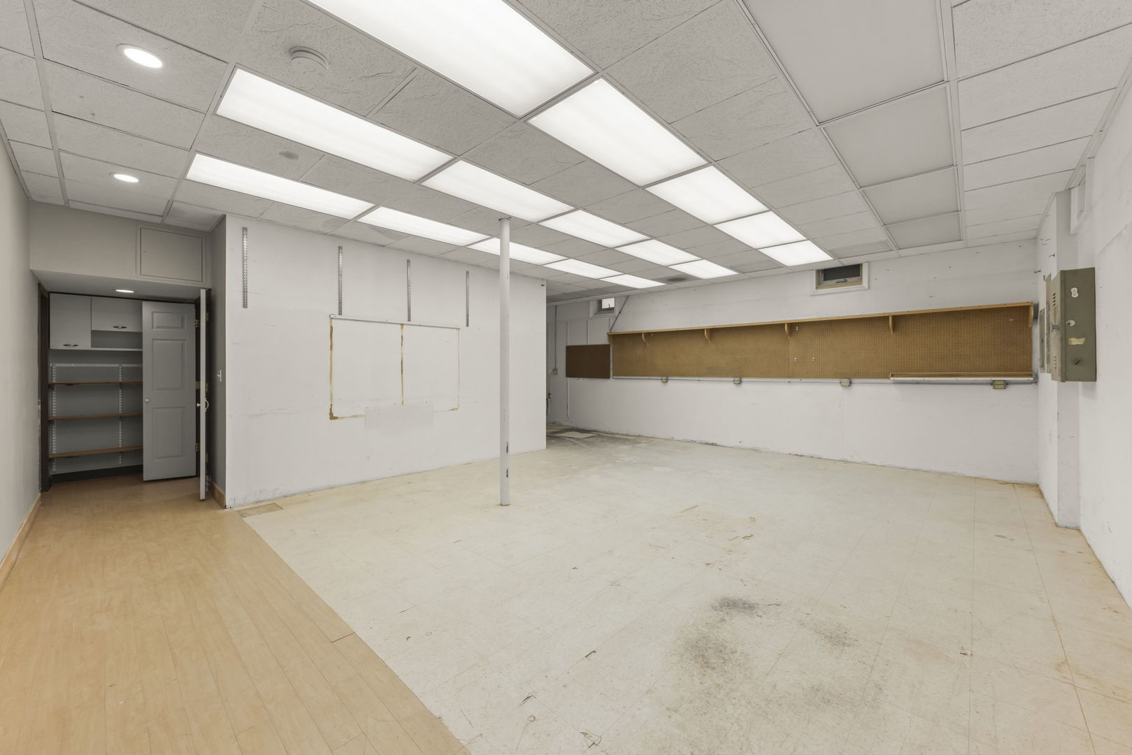 2019 Olde Mill Road, Plainfield, IL 60586