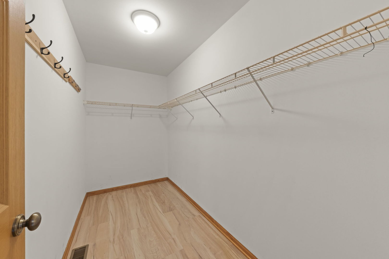 2019 Olde Mill Road, Plainfield, IL 60586