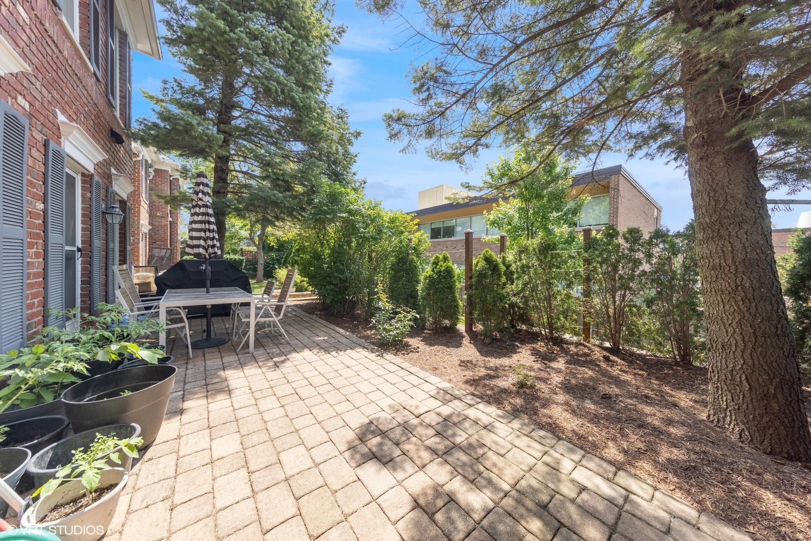 28 S Clay Street, Hinsdale, IL 60521