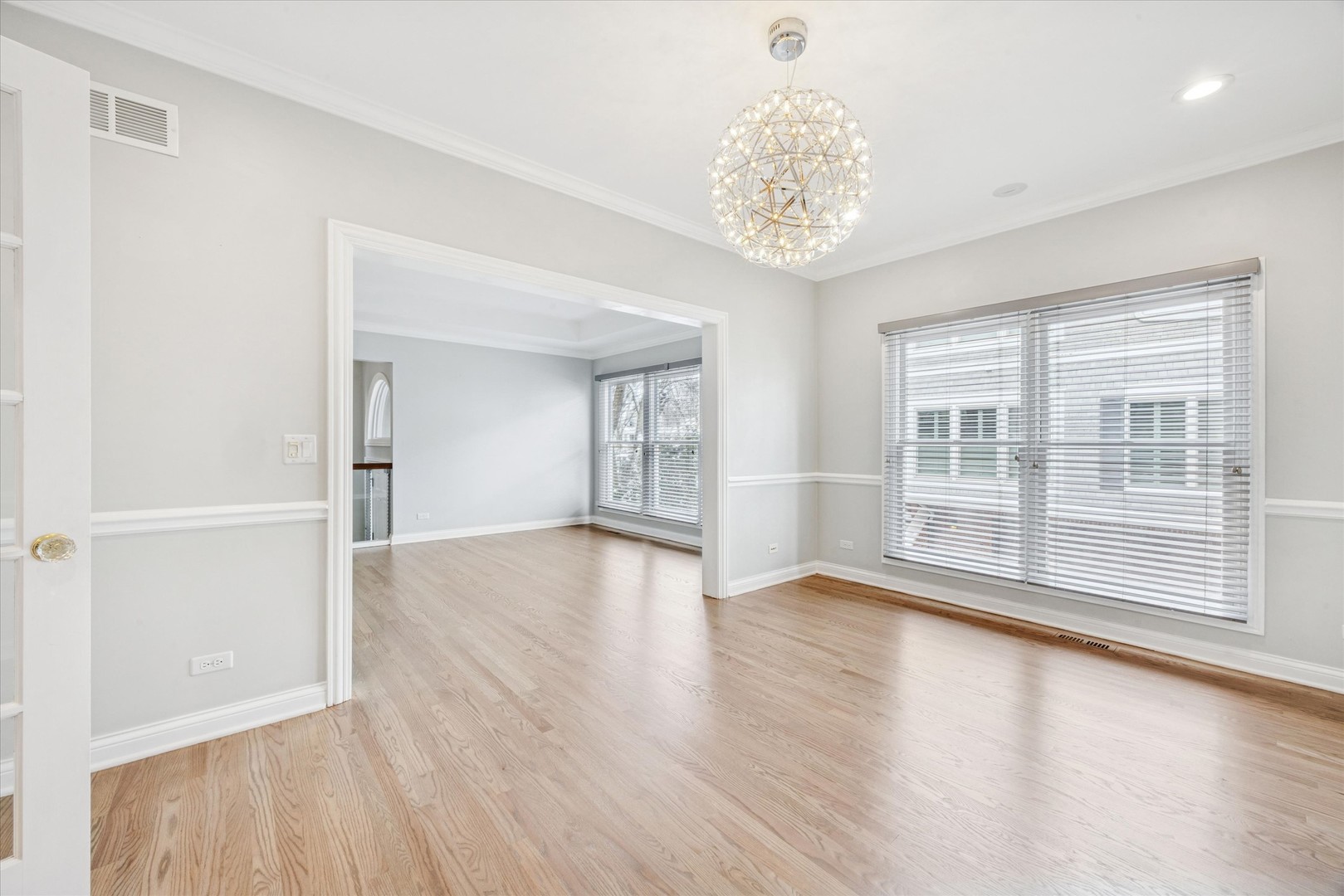 28 S Clay Street, Hinsdale, IL 60521