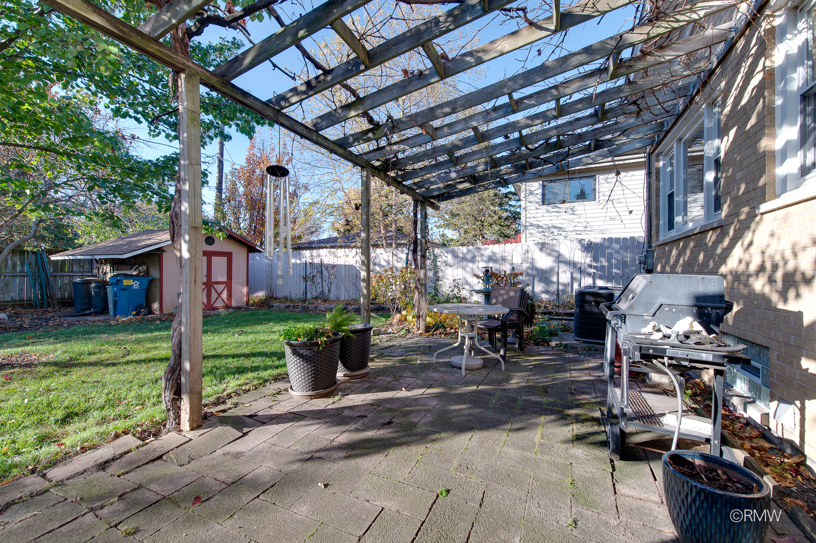 18 S Vista Avenue, Addison, IL 60101