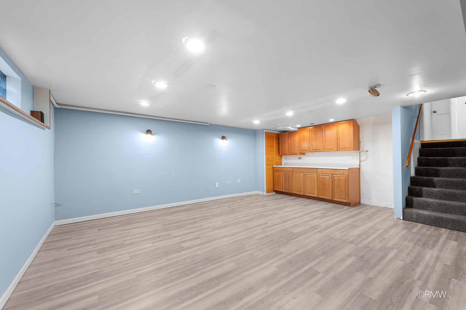 18 S Vista Avenue, Addison, IL 60101