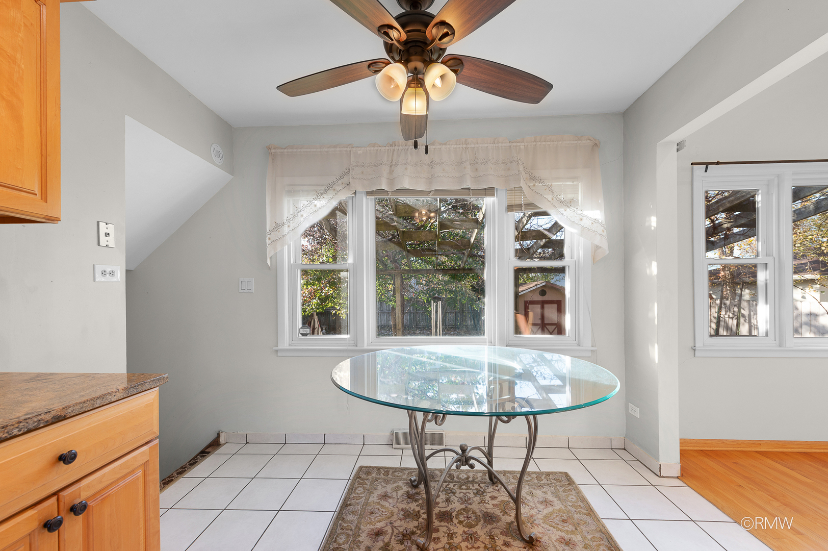 18 S Vista Avenue, Addison, IL 60101