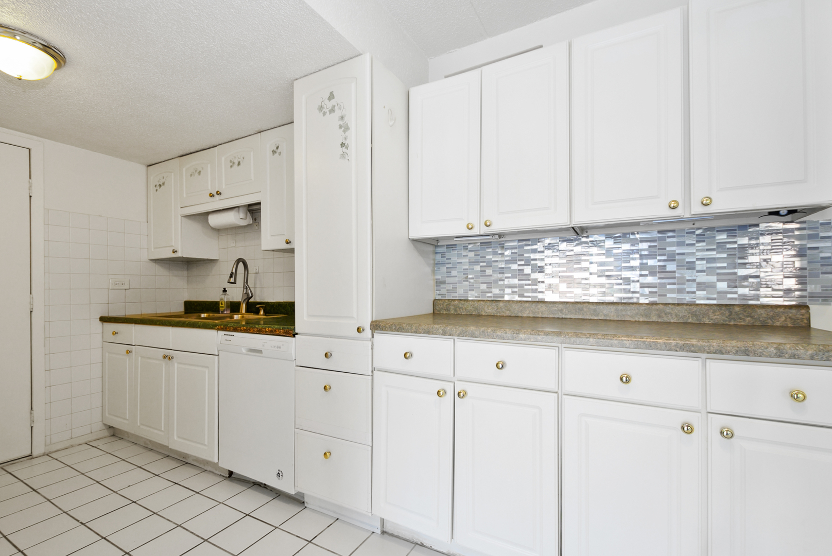 7335 W 157th Street #2B, Orland Park, IL 60462