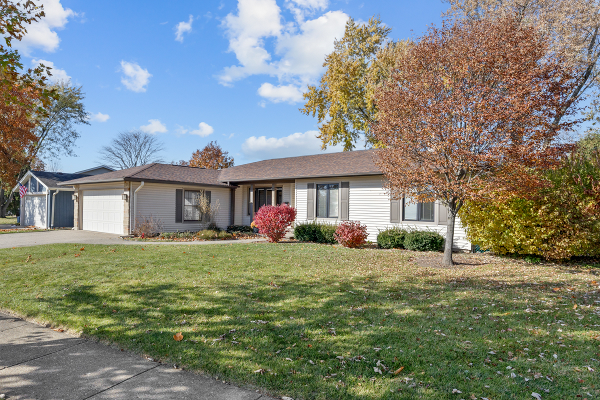 260 WELLINGTON Avenue, Elk Grove Village, IL 60007