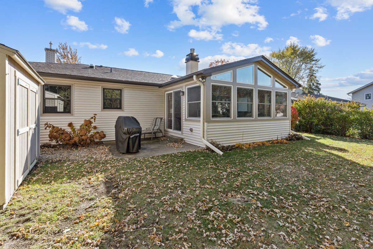 260 WELLINGTON Avenue, Elk Grove Village, IL 60007