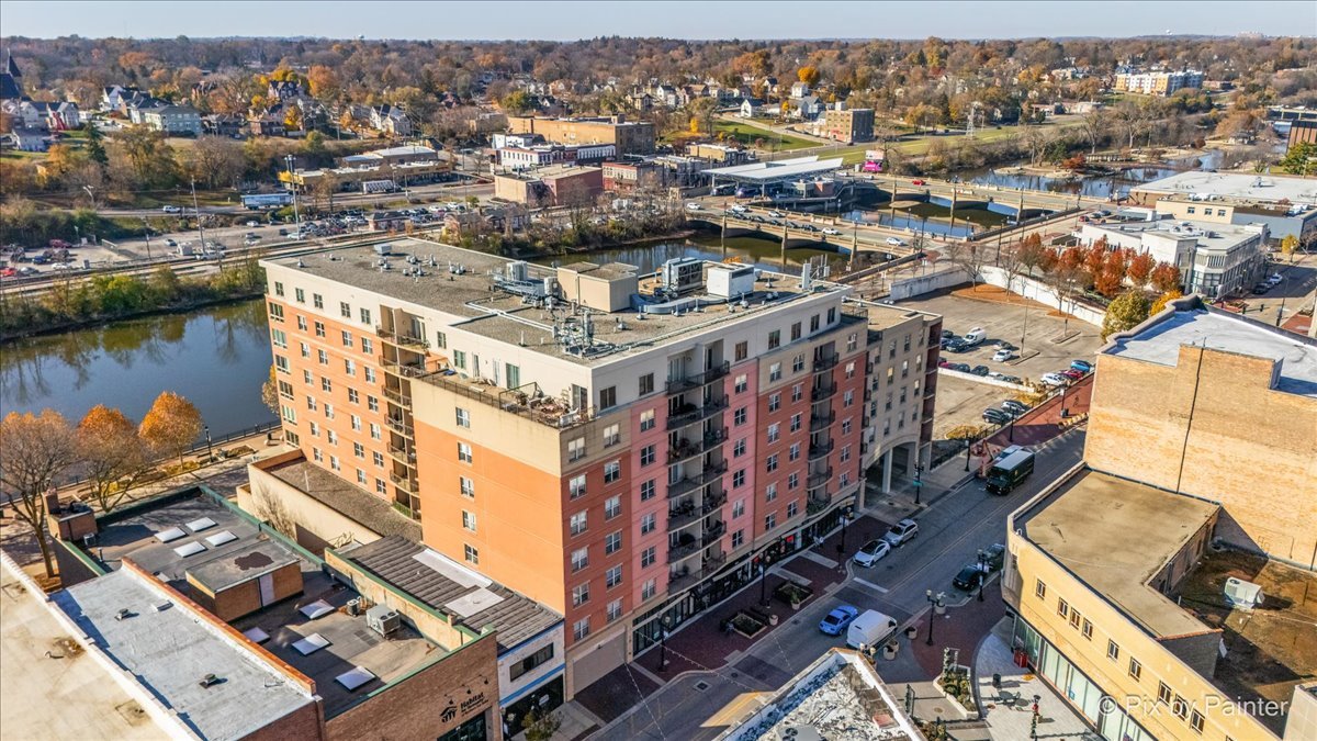 50 S Grove Avenue #301, Elgin, IL 60120