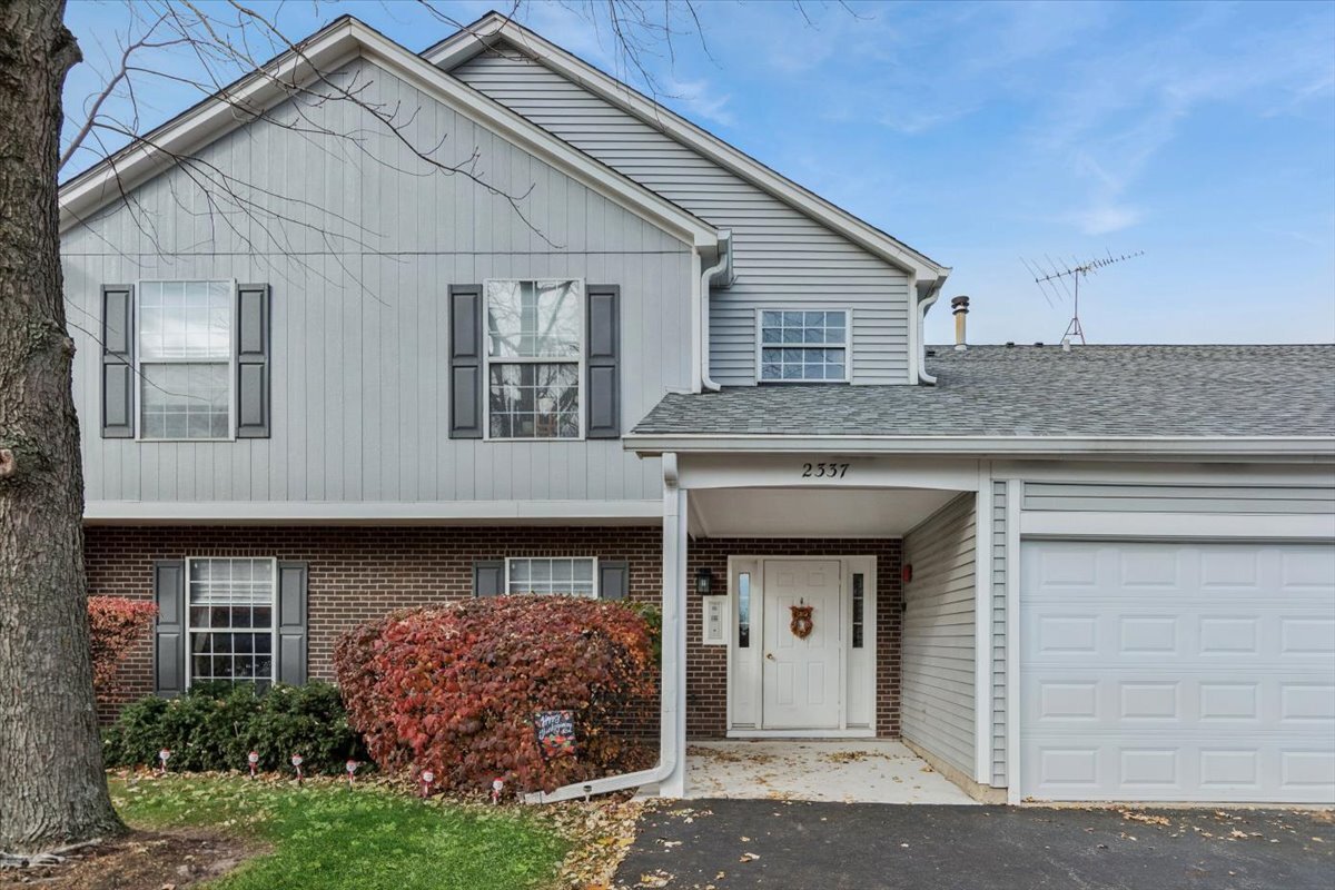 2337 Worthing Drive #102A, Naperville, IL 60565