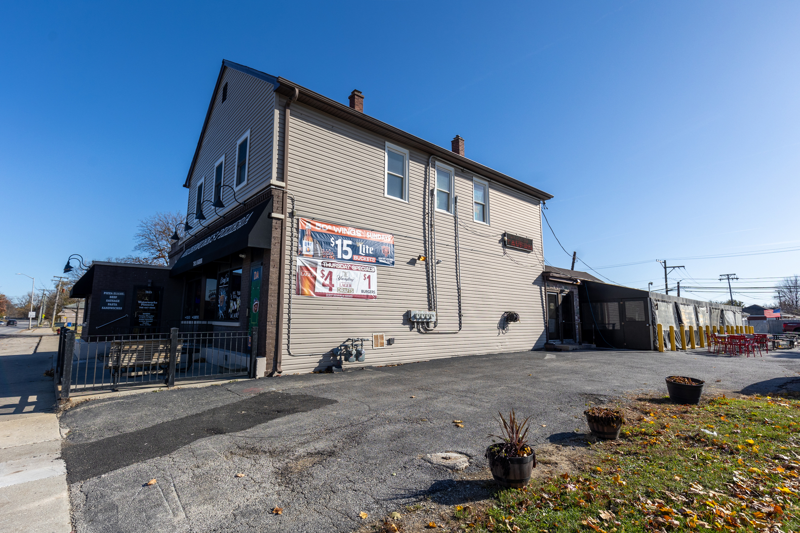 7815 Ogden Avenue, Lyons, IL 60534