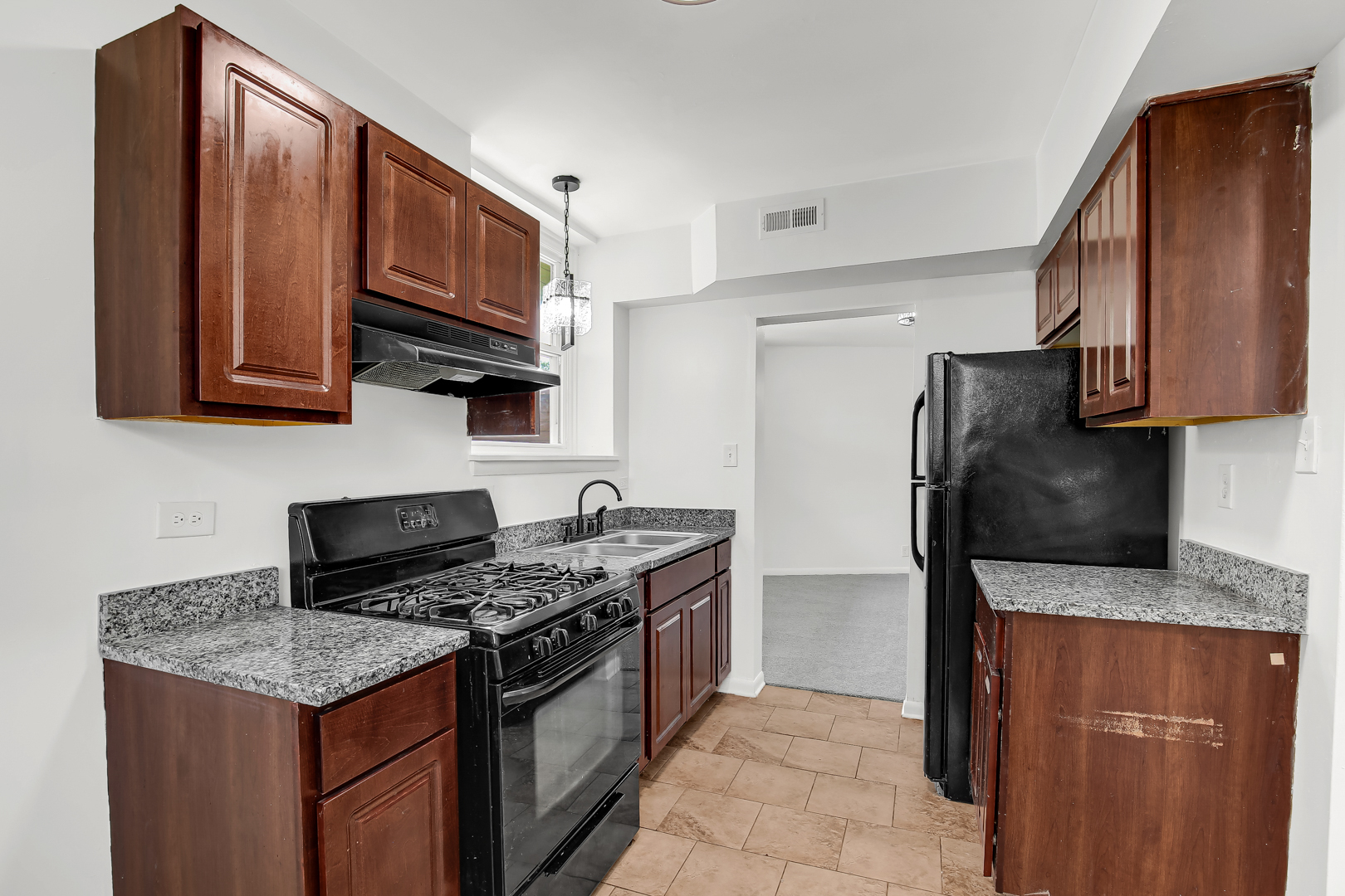 18548 Lyn Court, Homewood, IL 60430